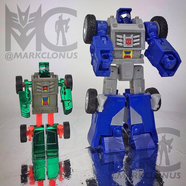 Transformers Legacy Deluxe Class Beachcomber Official Design Image  (6 of 10)